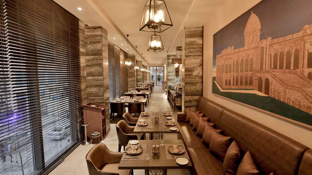 Best Western Plus Maya - Luxury Collection Hotel Dhaka Restoran gambar